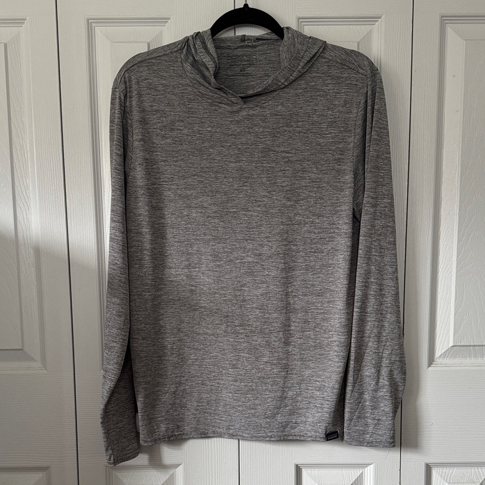 Patagonia Heather Gray Long-Sleeve Hooded Shirt